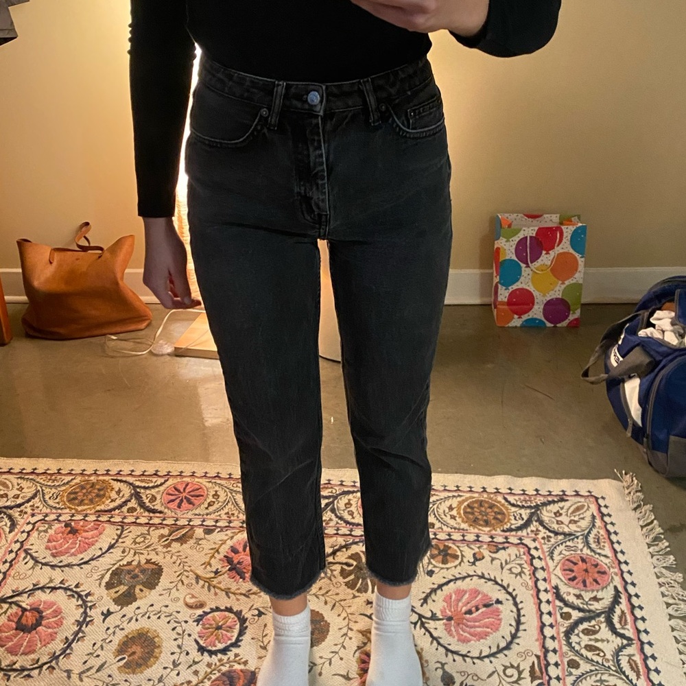 Ankle crop straight leg jean